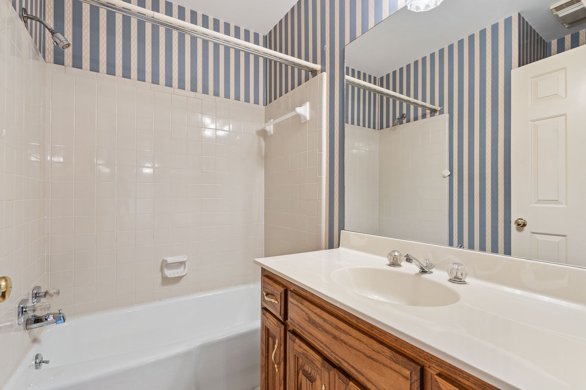 523 General George Patton Road Nashville, TN 37221 - Photo 21 of 30 a bathroom with a sink and a bathtub