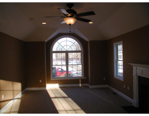 12 Barn Road Dracut, MA 01826 - Photo 8 of 8 Gallery Image 8