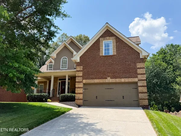 $730,000 | 7016 Shady Knoll Lane, Knoxville, TN 37919