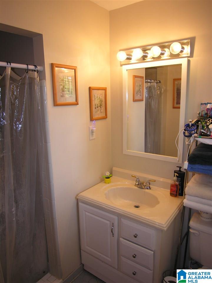 527 Edgeknoll Lane Birmingham, AL 35209 - Photo 17 of 30