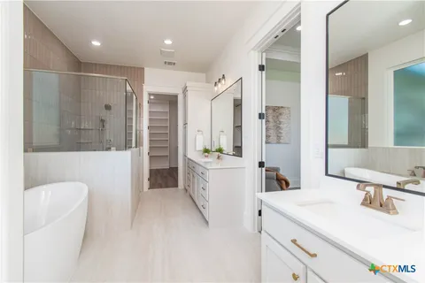 $709,900 | 1713 Kellan Drive, Salado, TX 76571