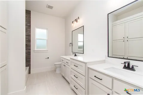 $709,900 | 1713 Kellan Drive, Salado, TX 76571