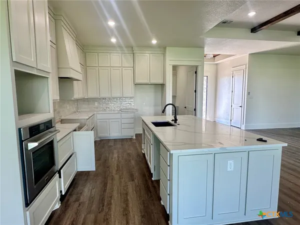 $709,900 | 1713 Kellan Drive, Salado, TX 76571