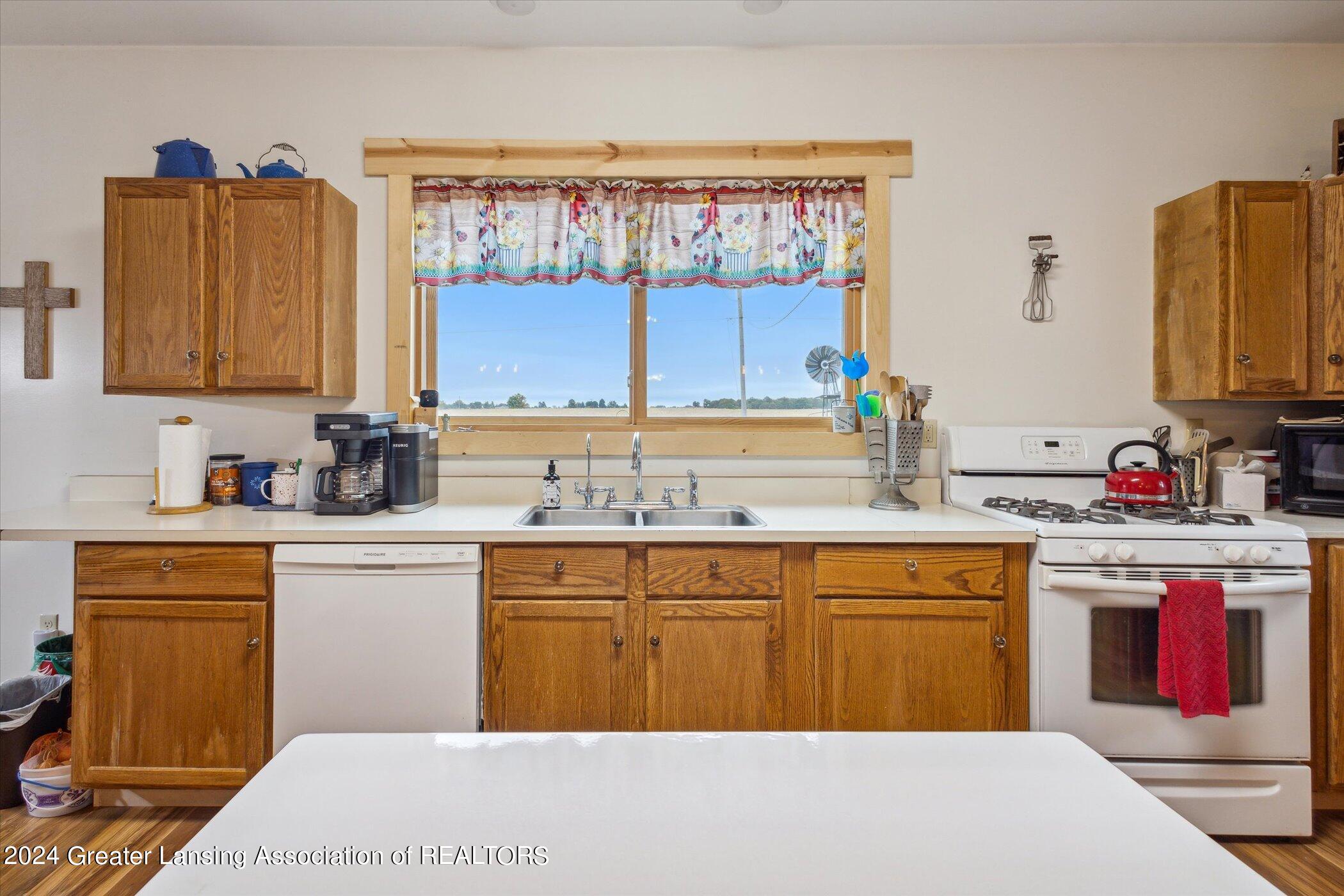 5019 Marshall Road Olivet, MI 49076 - Photo 14 of 58 Kitchen