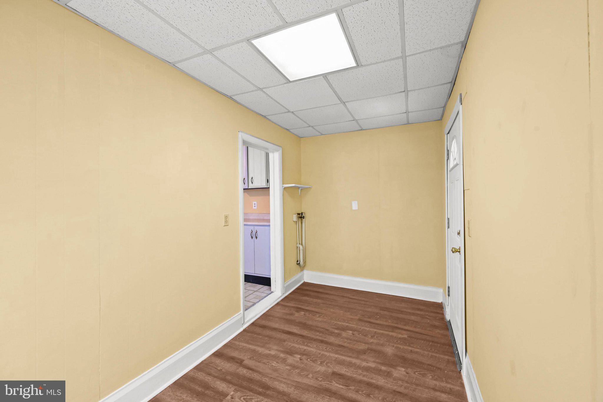 640 3rd Street Hanover, PA 17331 - Photo 16 of 35 Interior photos are the RIGHT SIDE ONLY