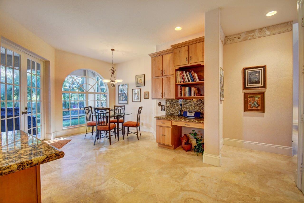 250 Northeast Mizner Boulevard Boca Raton, FL 33432 - Photo 14 of 47 Virtuals1 (16)