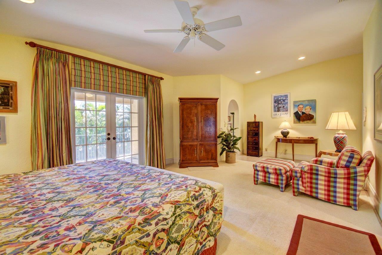 250 Northeast Mizner Boulevard Boca Raton, FL 33432 - Photo 19 of 47 Virtuals1 (22)