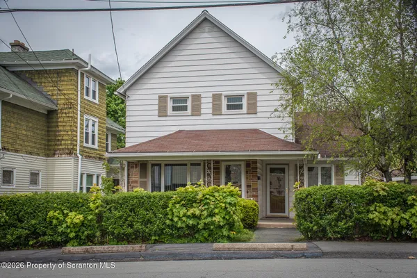 $150,000 | 537 Charles Street, Throop, PA 18512