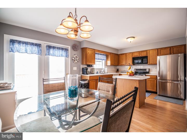 125 Longford Road West Chester, PA 19380 - Photo 5 of 22 Kitchen