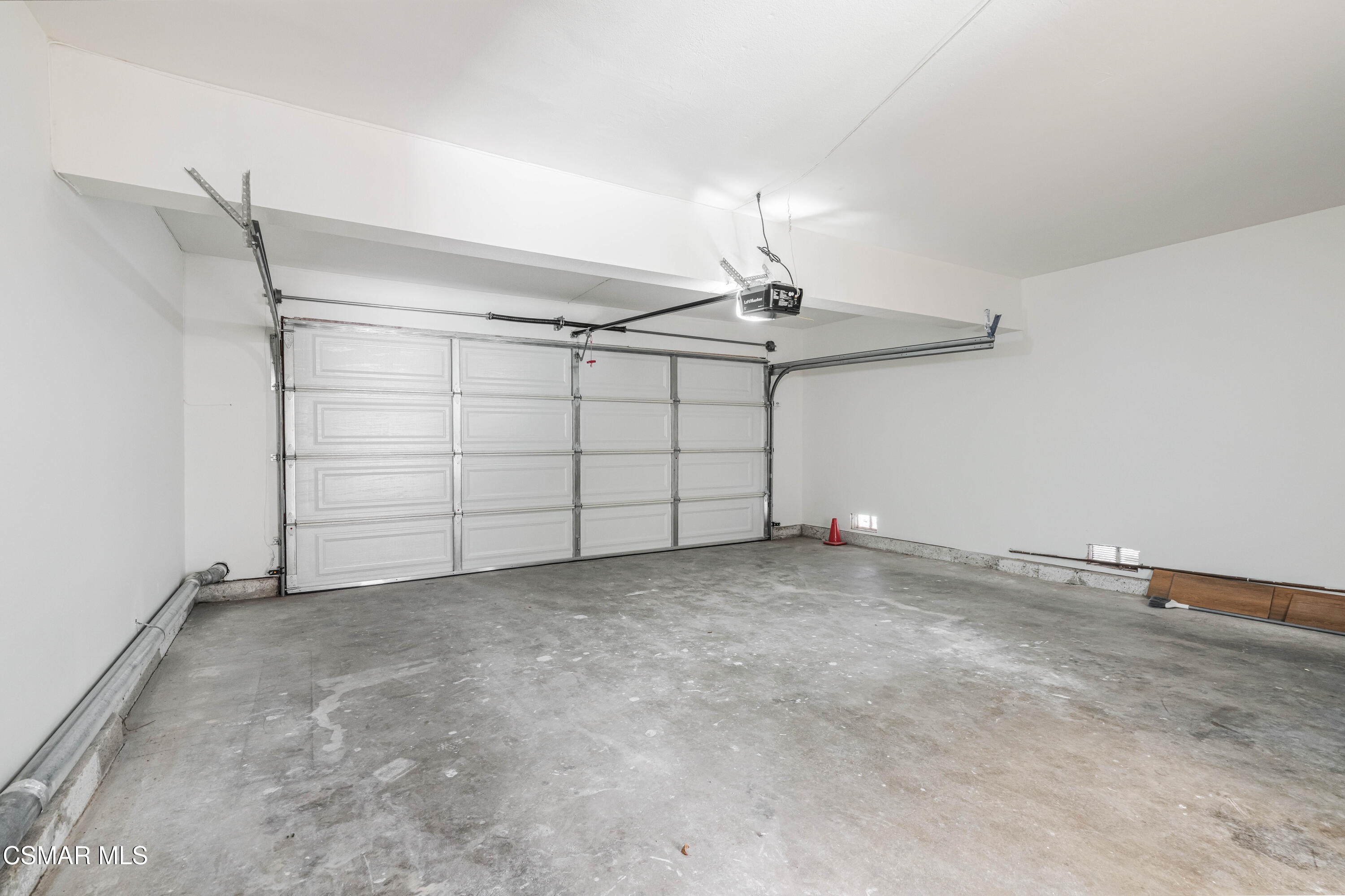 2332 Hampton Avenue Simi Valley, CA 93063 - Photo 17 of 34 a view of a garage