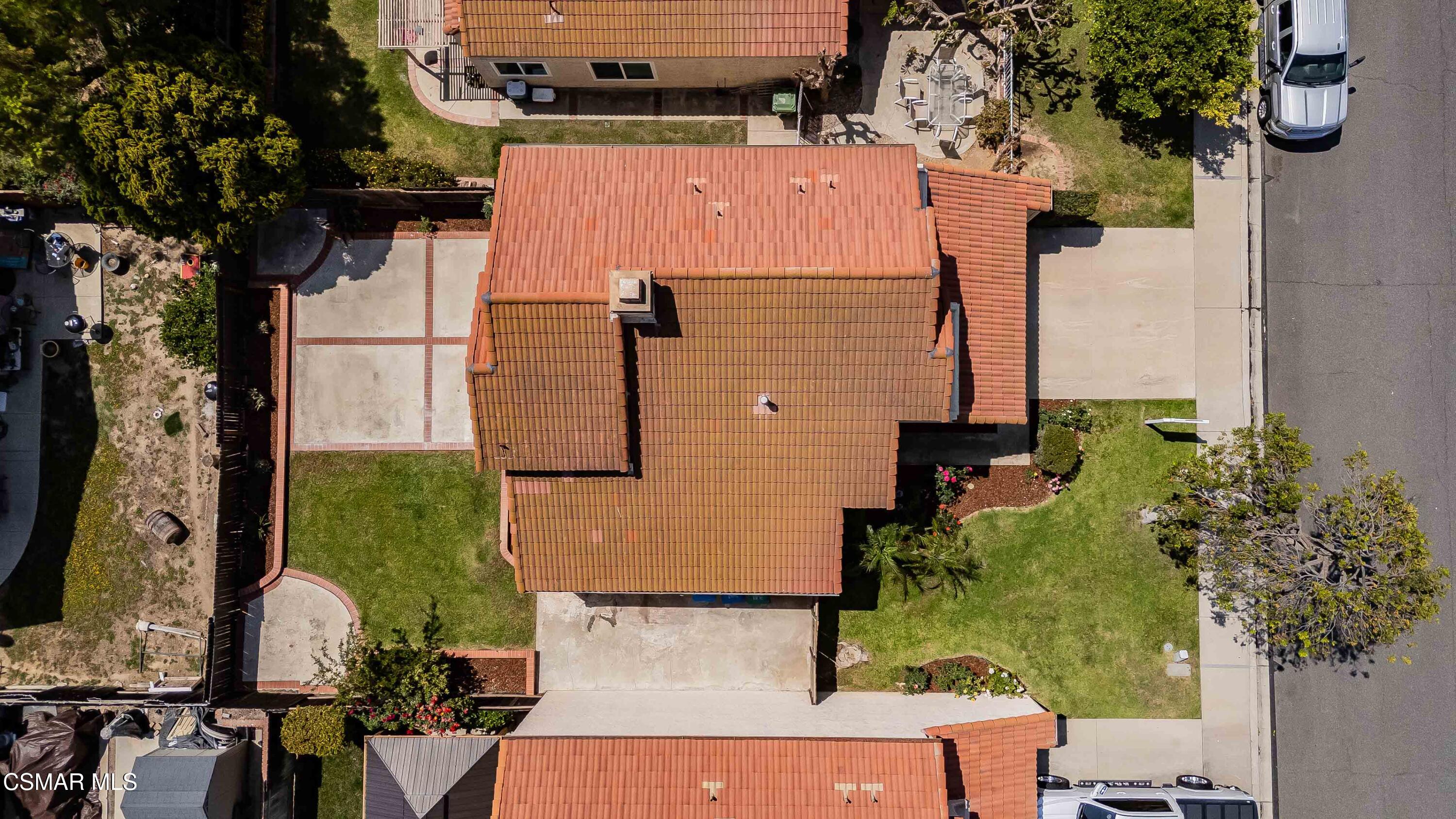 2332 Hampton Avenue Simi Valley, CA 93063 - Photo 27 of 34 an aerial view of residential houses with outdoor space