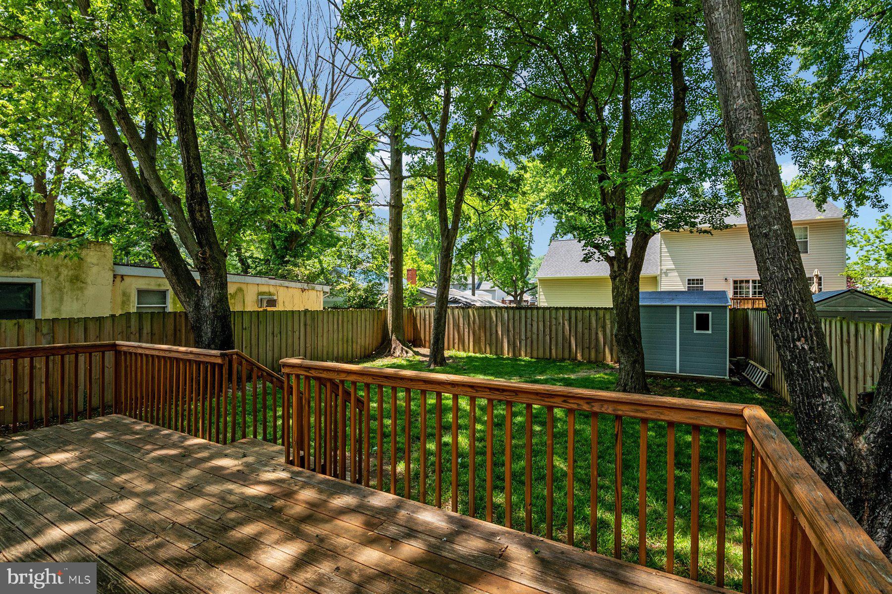854 Selby Boulevard Edgewater, MD 21037 - Photo 19 of 31 Rear Yard