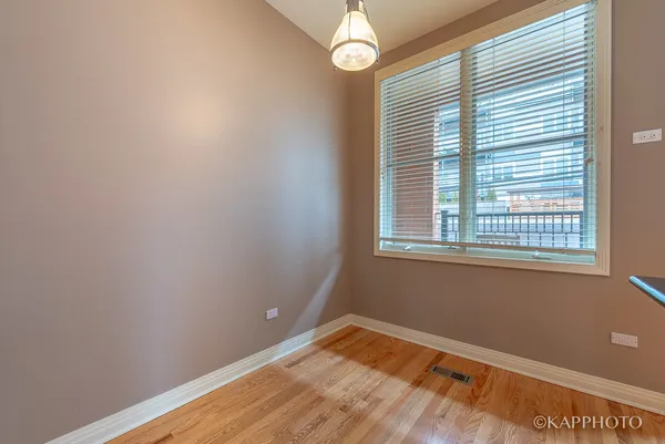 $6,800 | 1117 West Monroe Street, Unit 15, Chicago, IL 60607