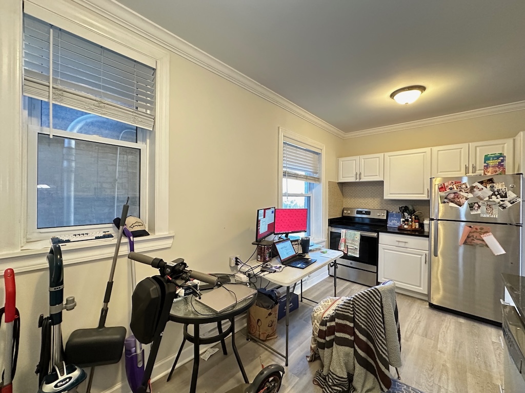 648.5 West Roscoe Street, Unit 1N Chicago, IL 60657 - Photo 7 of 20