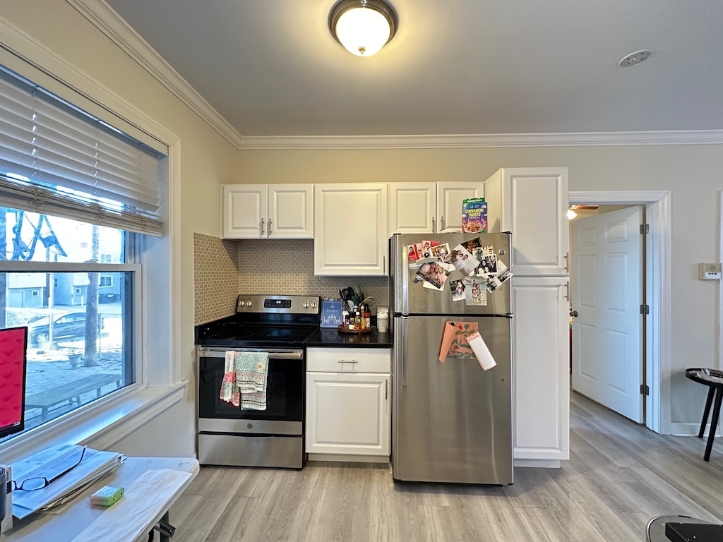 648.5 West Roscoe Street, Unit 1N Chicago, IL 60657 - Photo 8 of 20