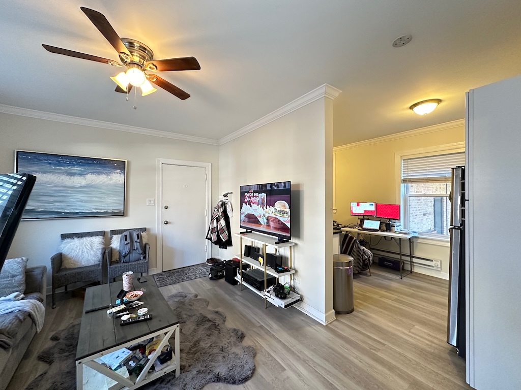 648.5 West Roscoe Street, Unit 1N Chicago, IL 60657 - Photo 10 of 20