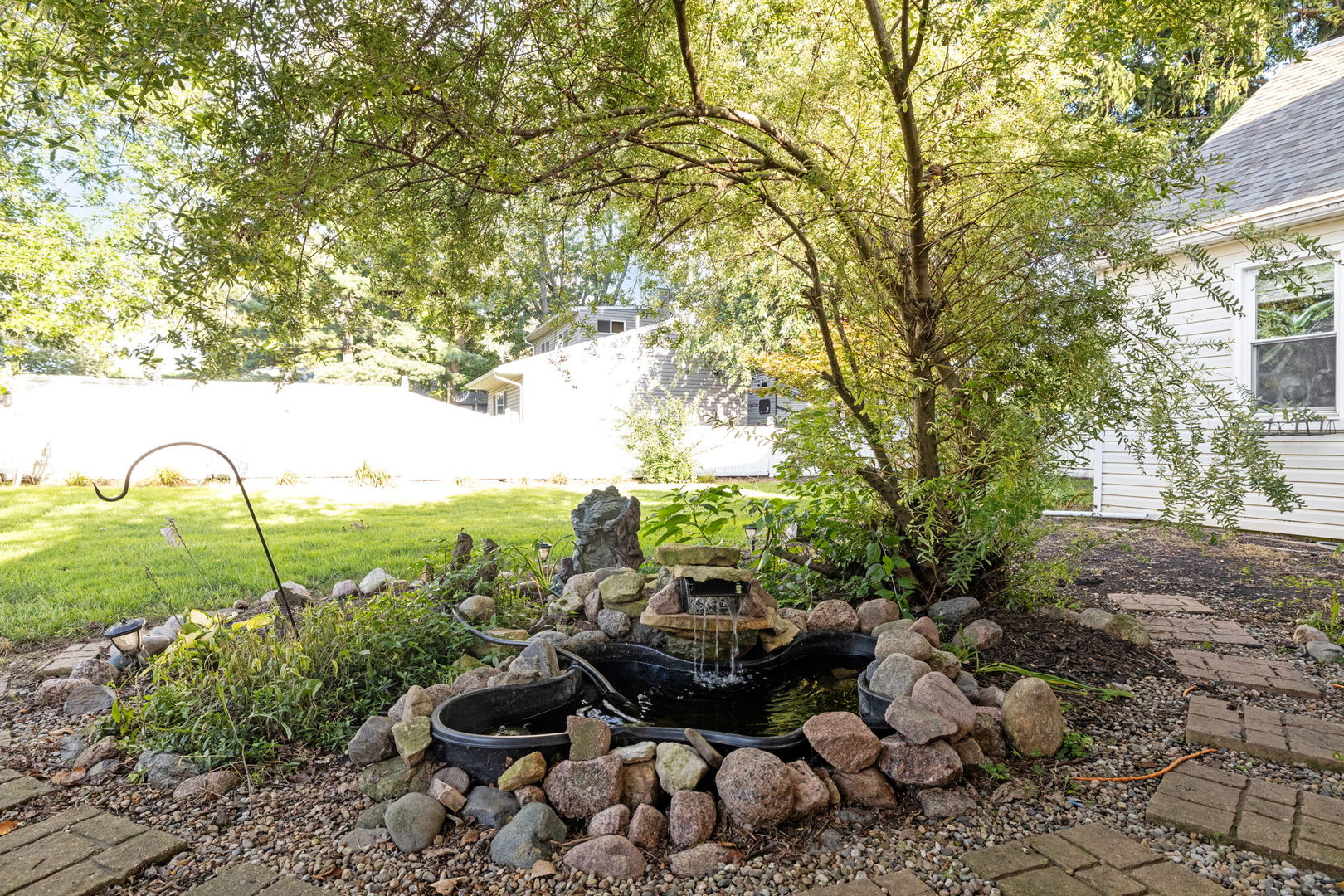 600 Bruce Road Lockport, IL 60441 - Photo 20 of 23 a view of a garden