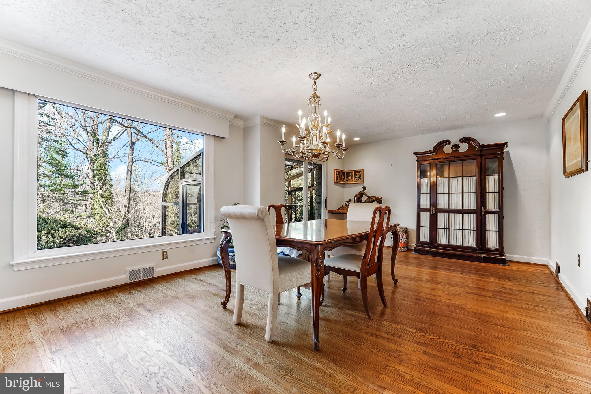 1644 Hampton Road Abington, PA 19001 - Photo 11 of 33