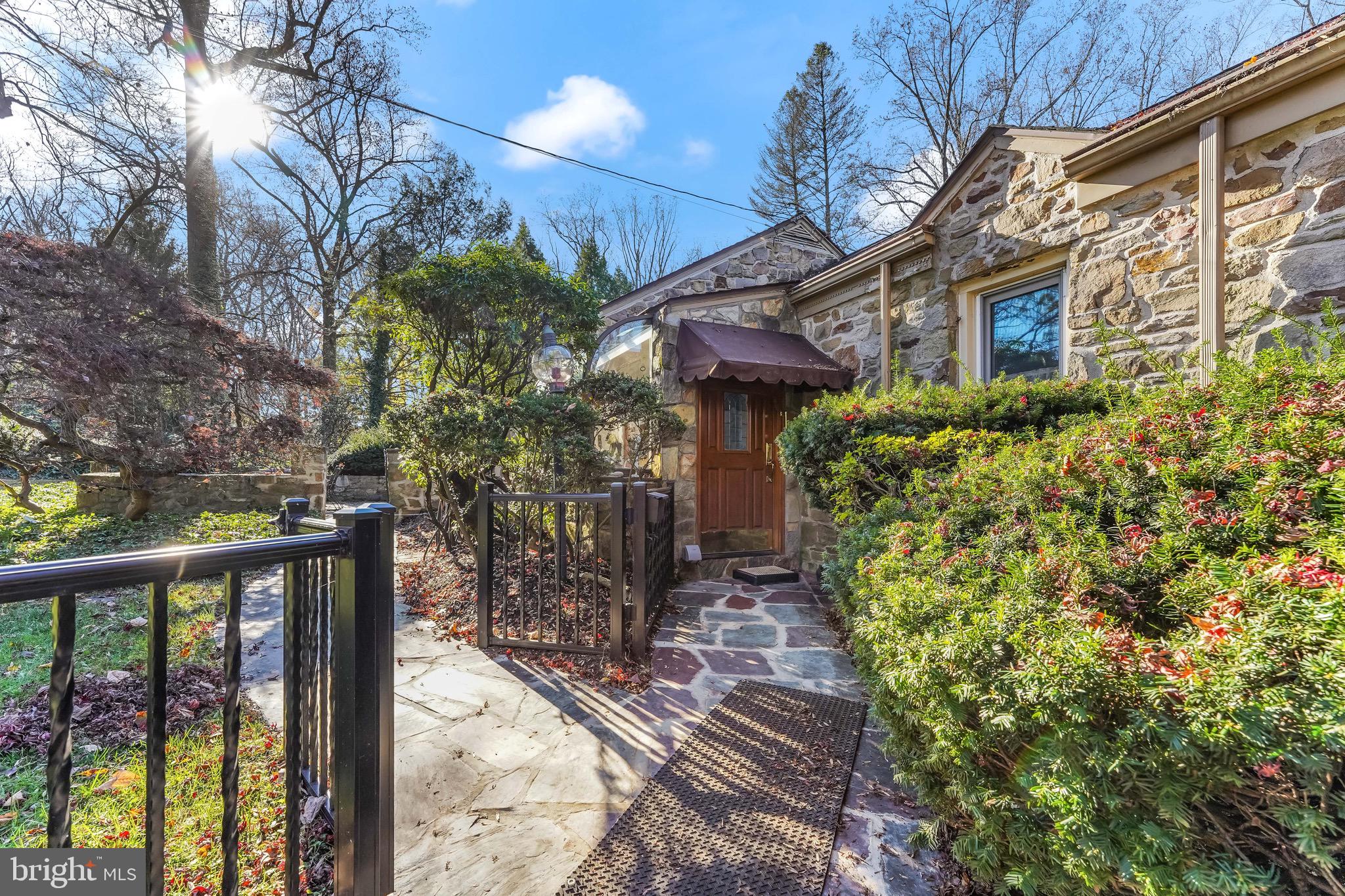 1644 Hampton Road Abington, PA 19001 - Photo 3 of 33