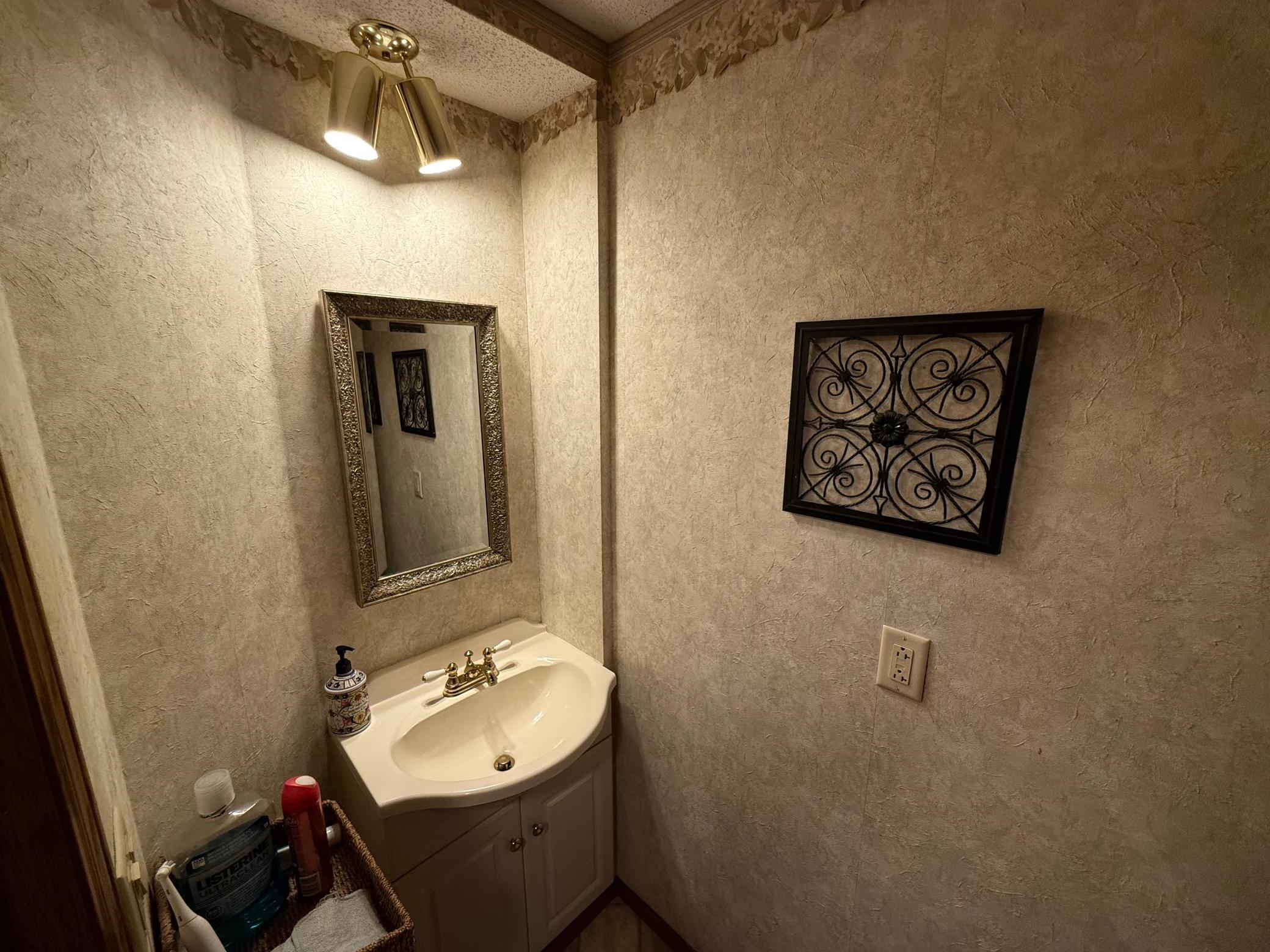 8408 Eastwood Road Mounds View, MN 55112 - Photo 20 of 47 Gallery Image 20