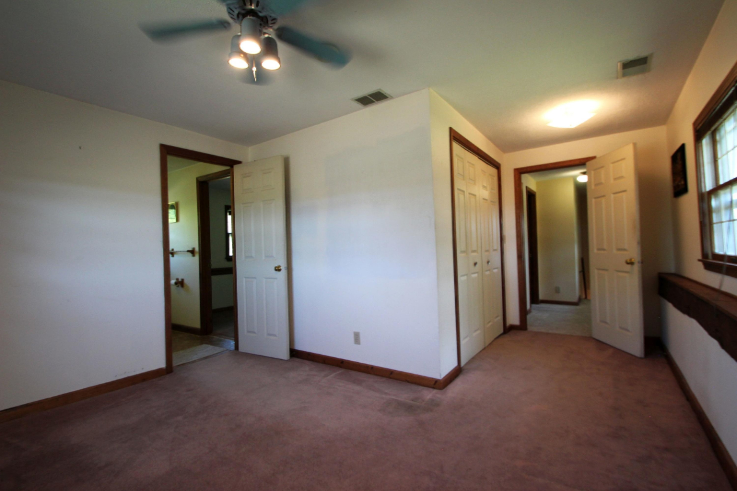 60944 Creek Road Niles, MI 49120 - Photo 21 of 44 IMG_2434