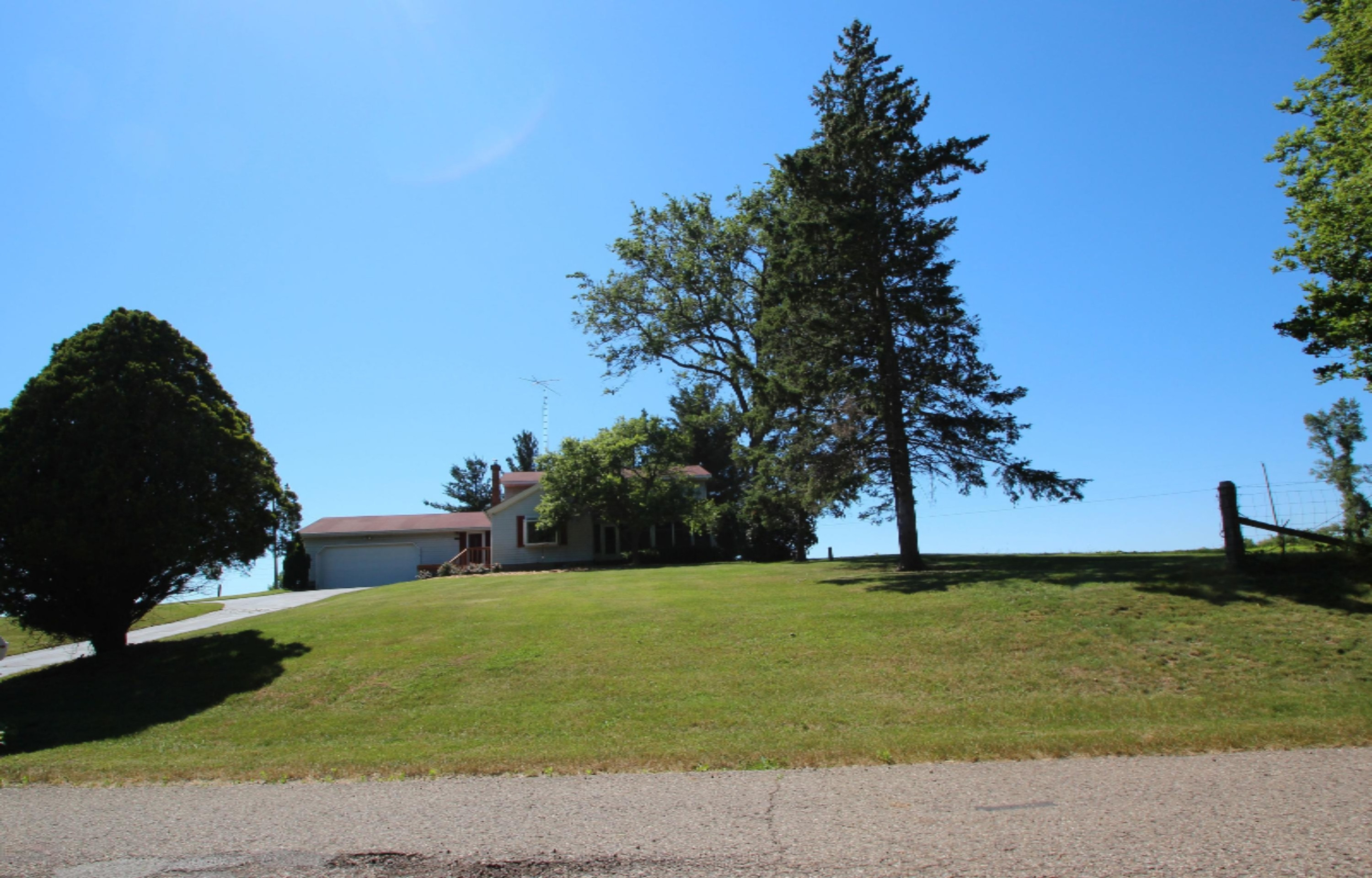 60944 Creek Road Niles, MI 49120 - Photo 4 of 44 IMG_2483