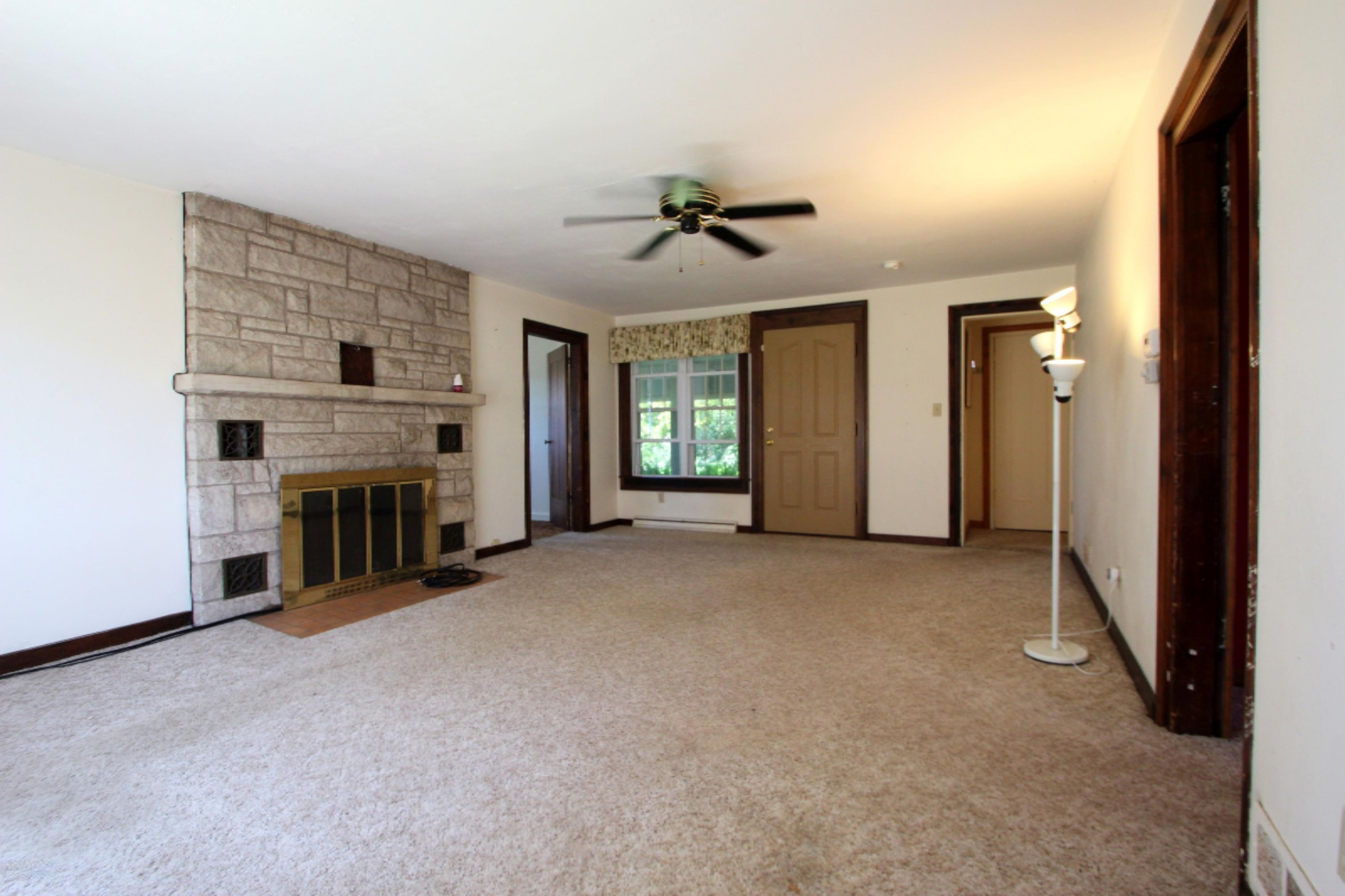 60944 Creek Road Niles, MI 49120 - Photo 5 of 44 IMG_2427