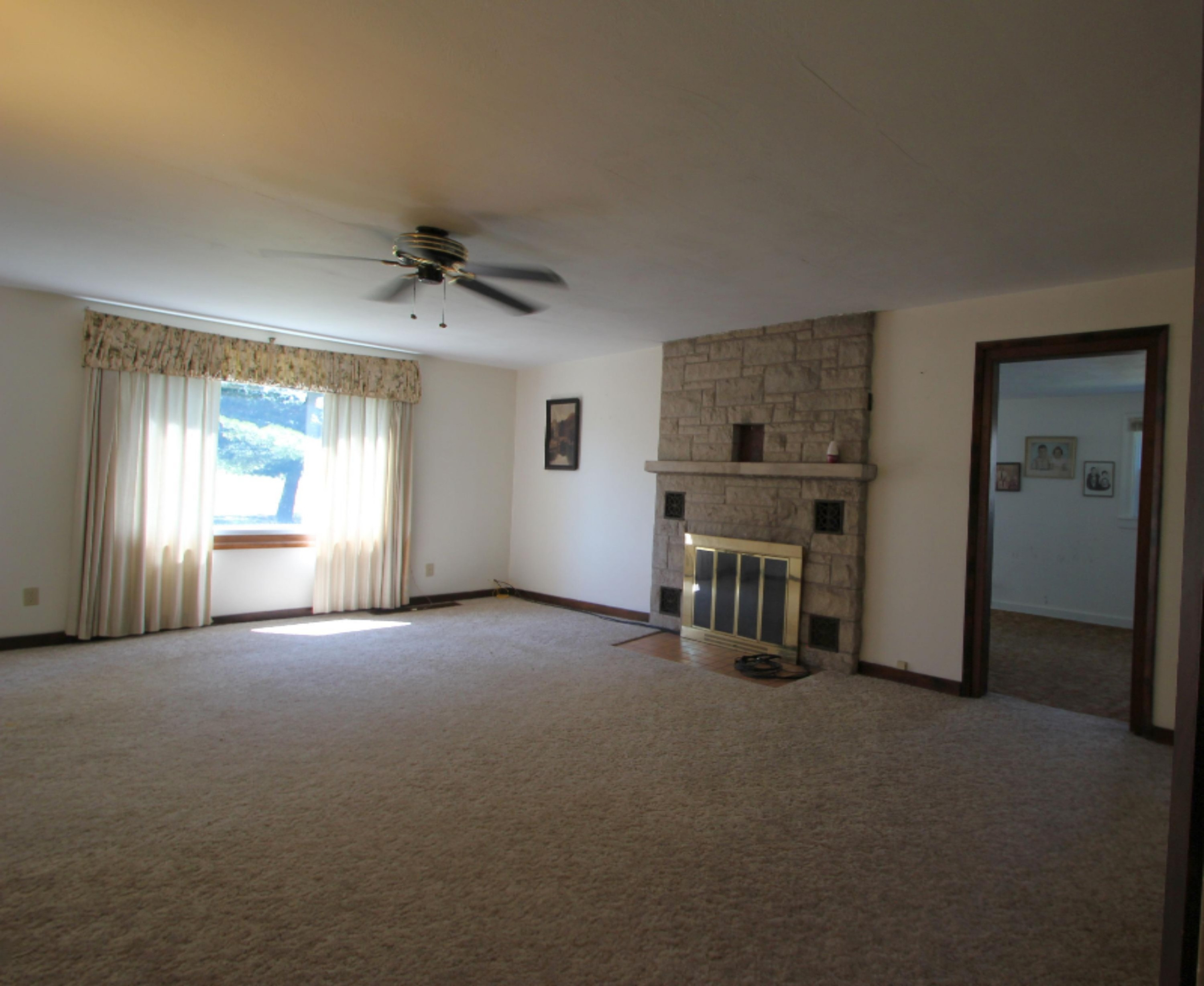 60944 Creek Road Niles, MI 49120 - Photo 6 of 44 IMG_2428