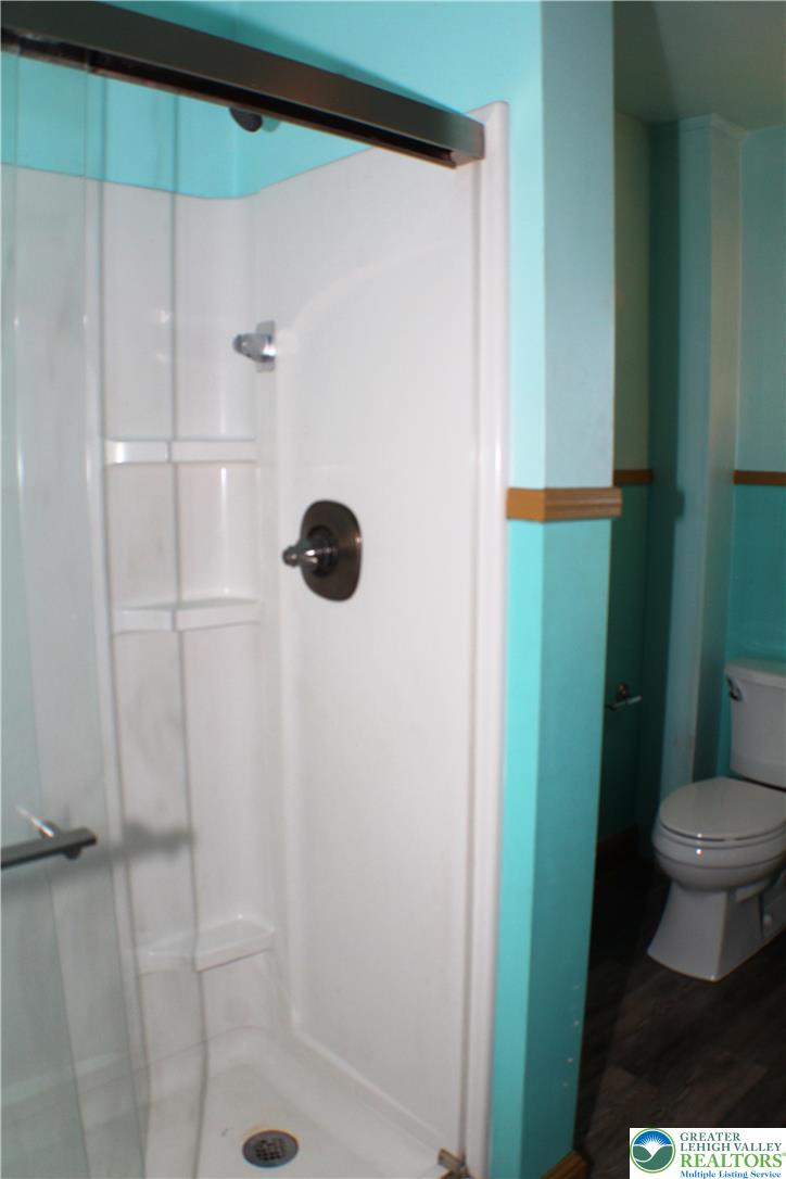 115 Howertown Road Catasauqua, PA 18032 - Photo 25 of 33 Nice fixtures