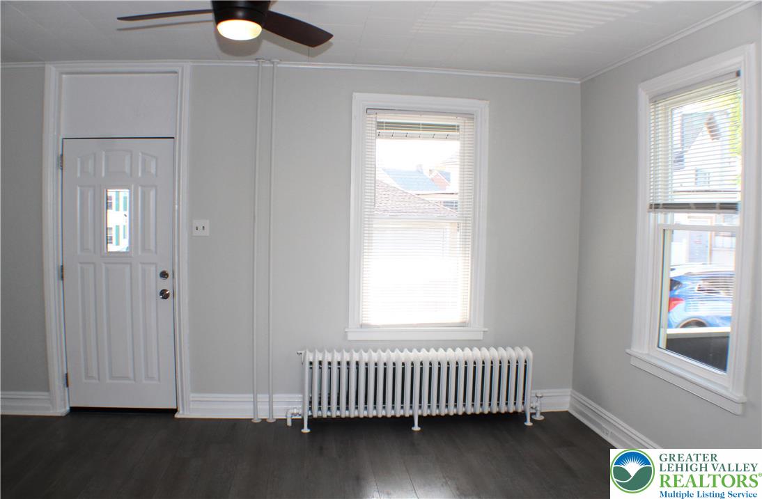 115 Howertown Road Catasauqua, PA 18032 - Photo 6 of 33 Lots of natural light, new windows, ceiling fan...