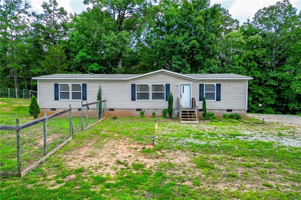 526 Silver Falls Road Cleveland, GA 30528 - Photo 1 of 41