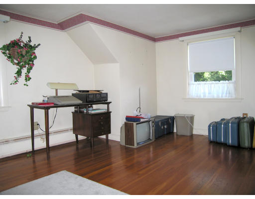 10 Summer Hill Road Maynard, MA 01754 - Photo 16 of 18