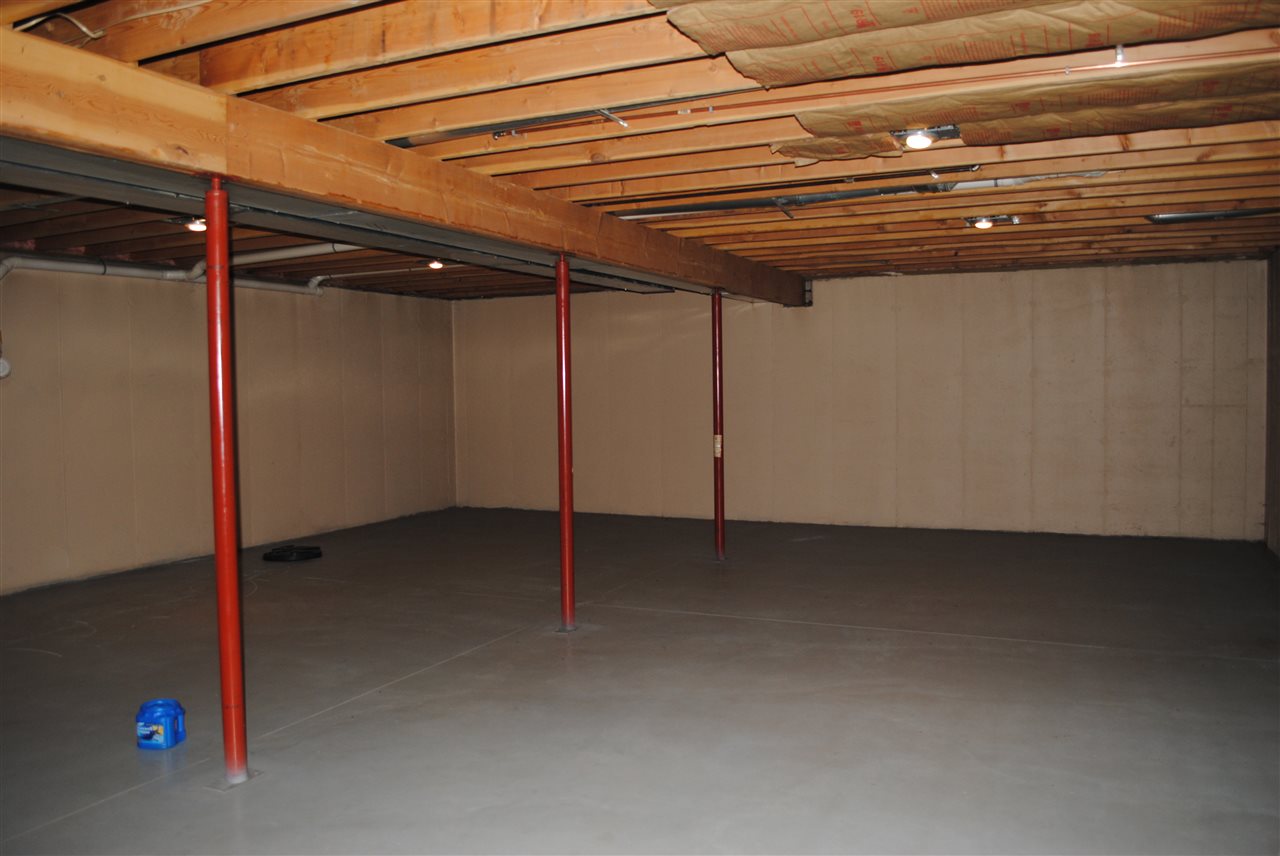1304 East 46 Road Cadillac, MI 49601 - Photo 37 of 43 1801866-36.JPG