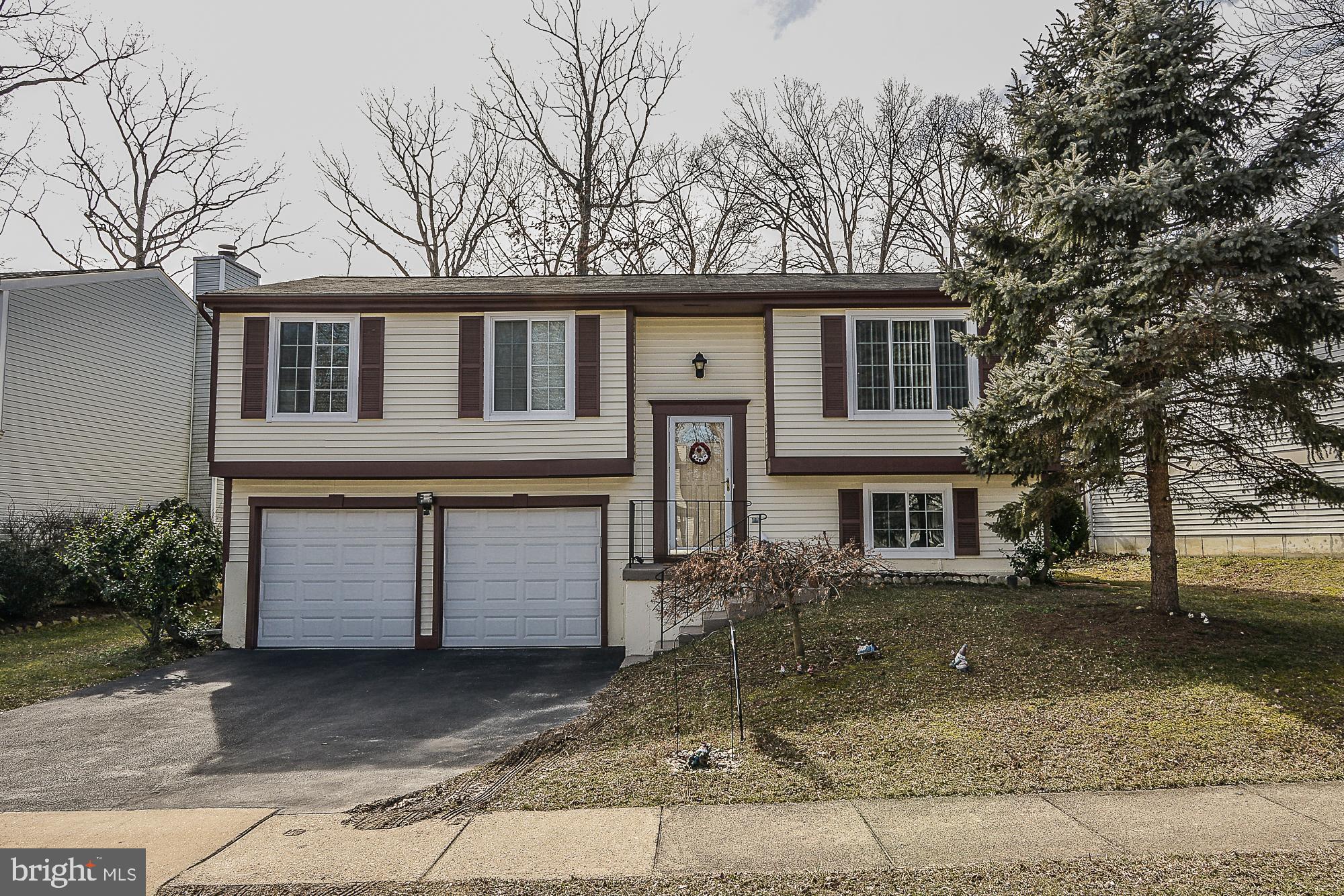 8291 Raindrop Way Springfield, VA 22153 - Photo 1 of 40