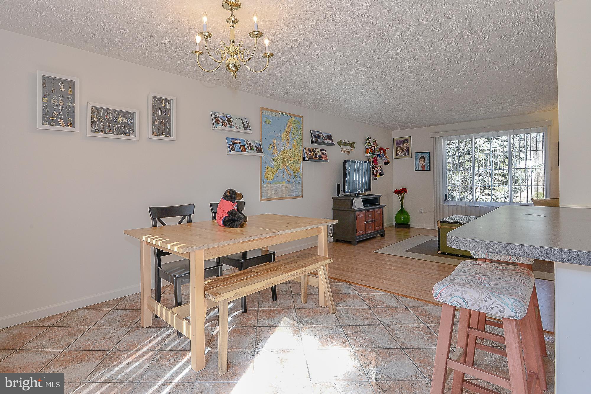 8291 Raindrop Way Springfield, VA 22153 - Photo 12 of 40