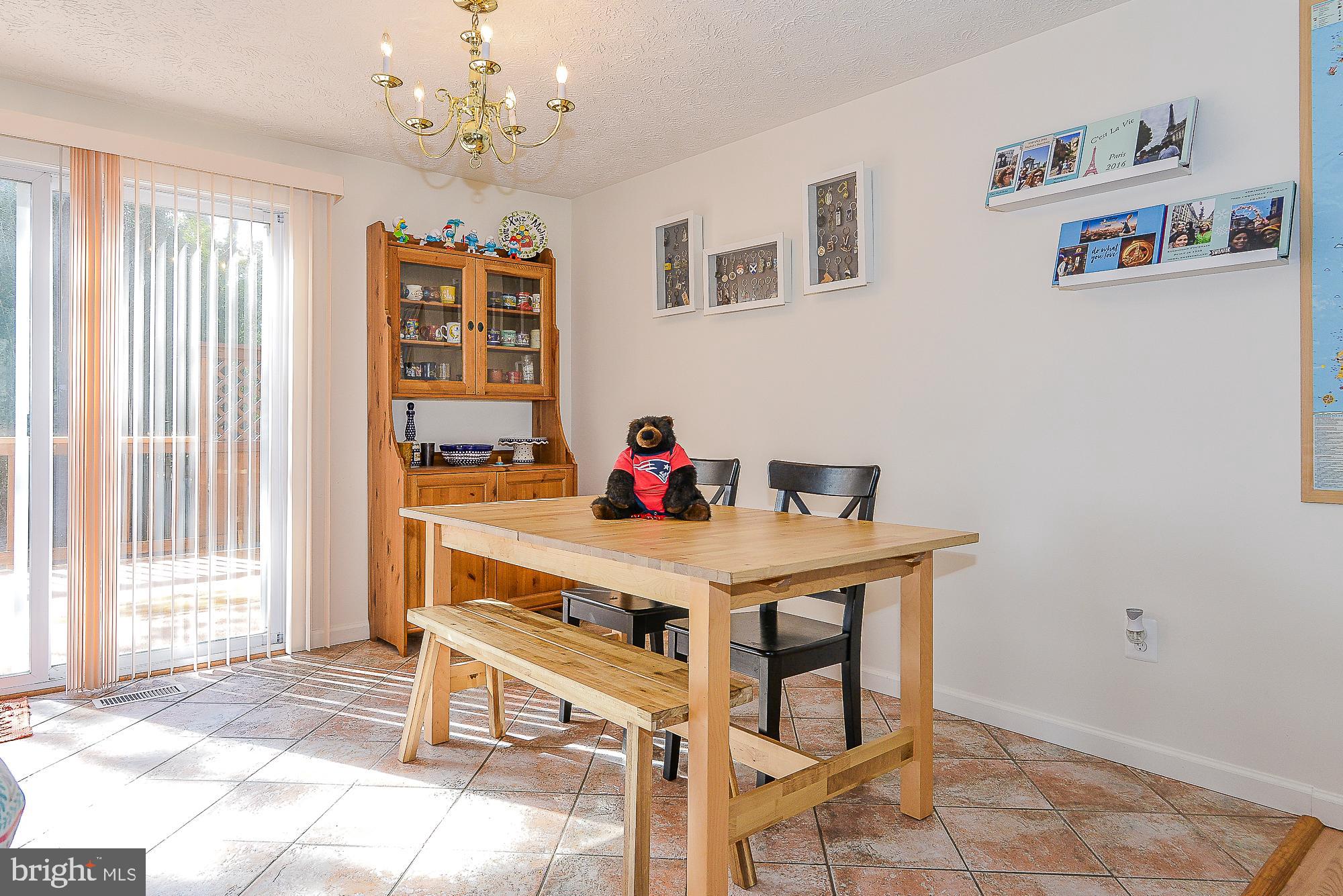 8291 Raindrop Way Springfield, VA 22153 - Photo 13 of 40