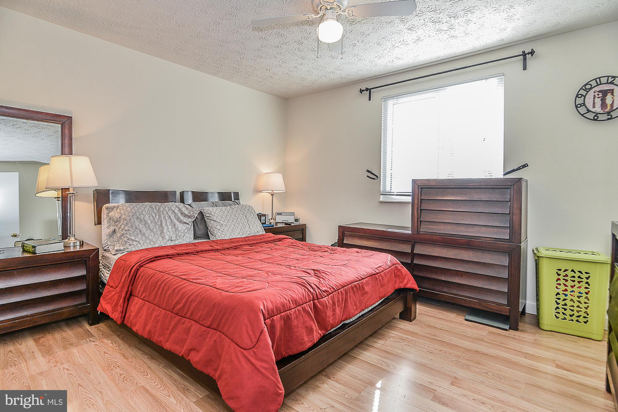 8291 Raindrop Way Springfield, VA 22153 - Photo 18 of 40