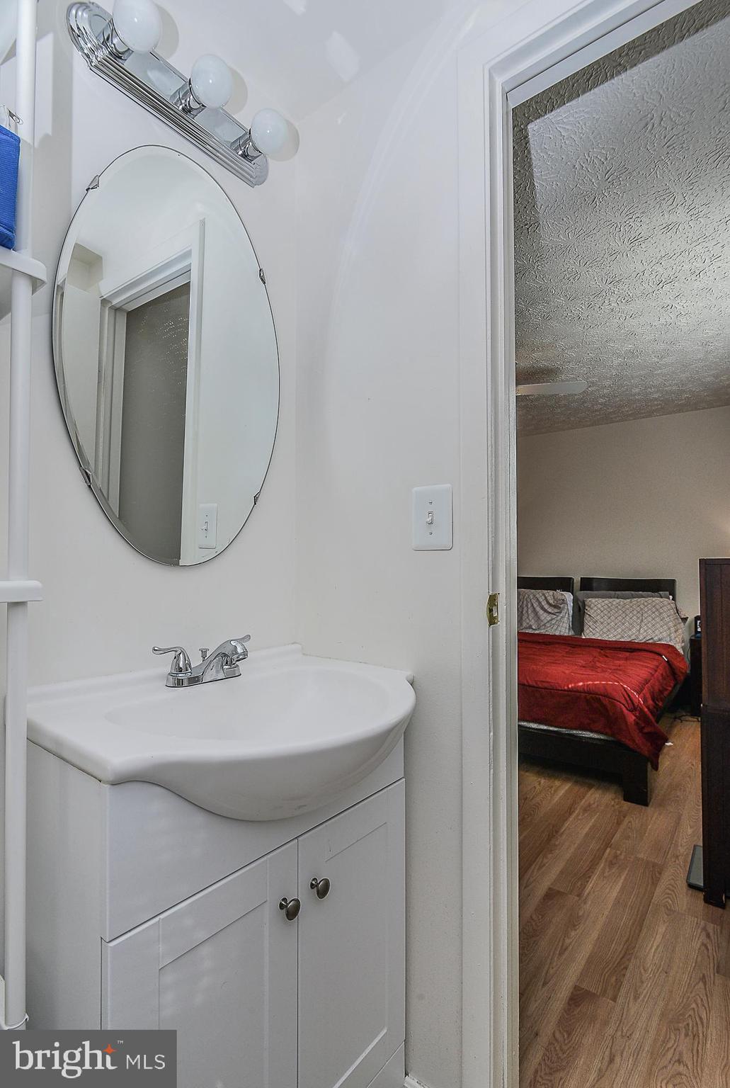 8291 Raindrop Way Springfield, VA 22153 - Photo 20 of 40