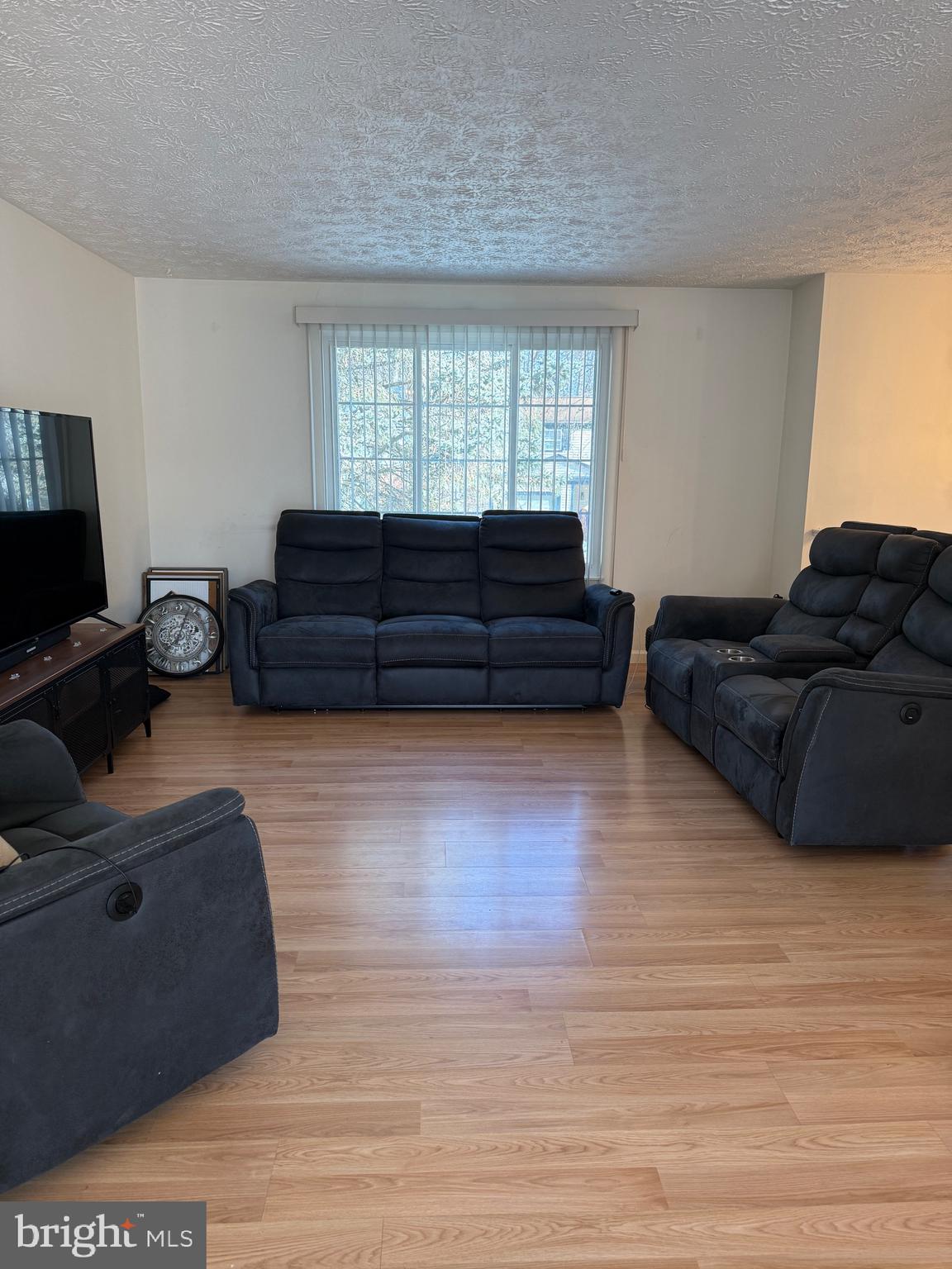 8291 Raindrop Way Springfield, VA 22153 - Photo 26 of 40