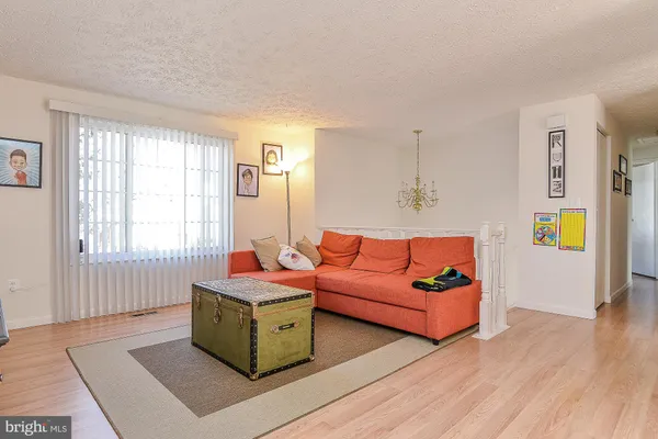 $3,200 | 8291 Raindrop Way, Springfield, VA 22153