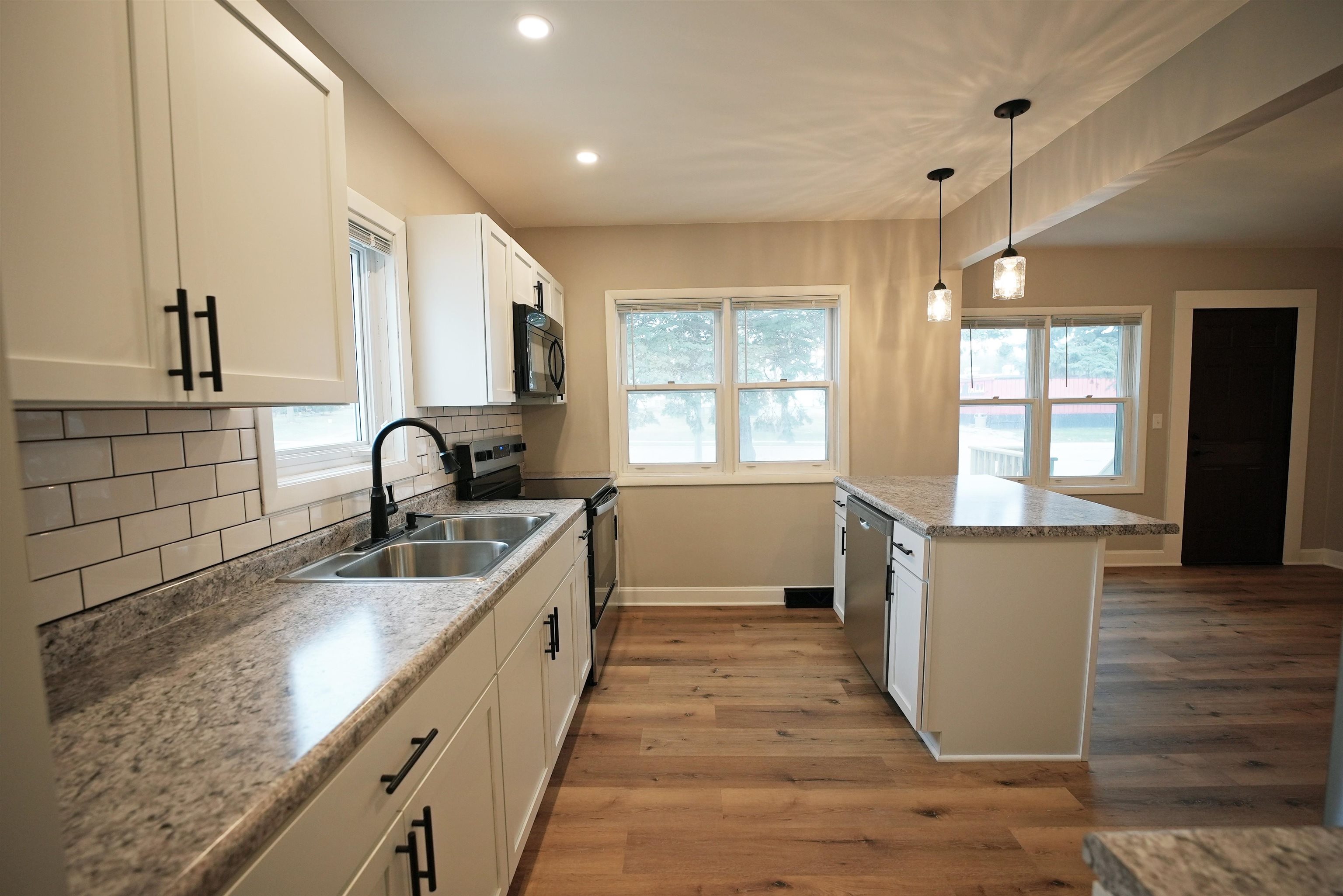 436 North Madison Street Chilton, WI 53014 - Photo 4 of 17