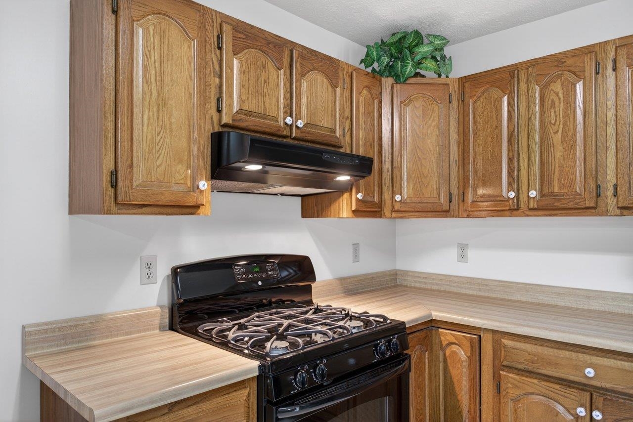 2220 Pine Woods Road Quicksburg, VA 22847 - Photo 48 of 75 Gas Range