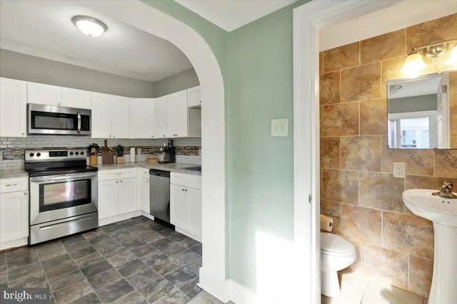 $319,900 | 105 South Park Road, Reading, PA 19610