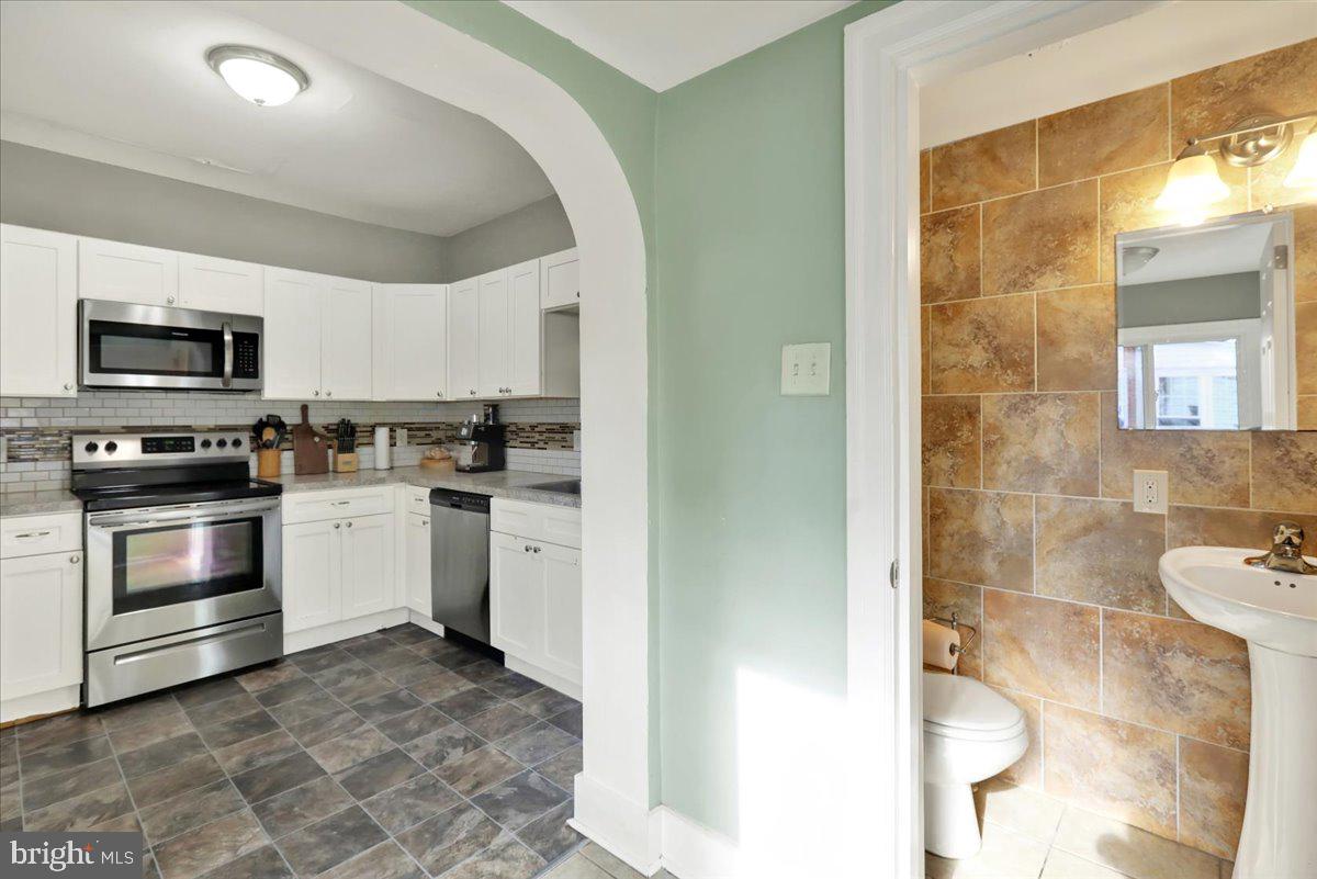 105 South Park Road Reading, PA 19610 - Photo 13 of 30