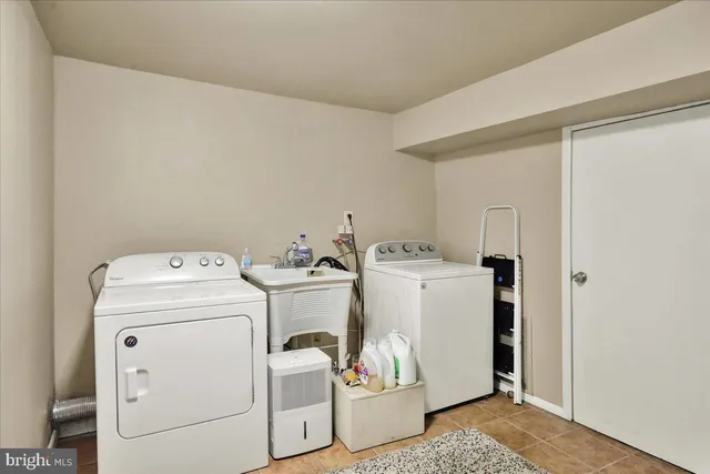 $319,900 | 105 South Park Road, Reading, PA 19610