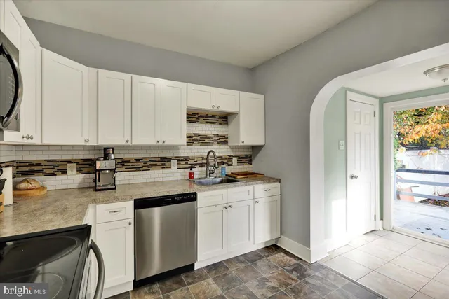 $319,900 | 105 South Park Road, Reading, PA 19610