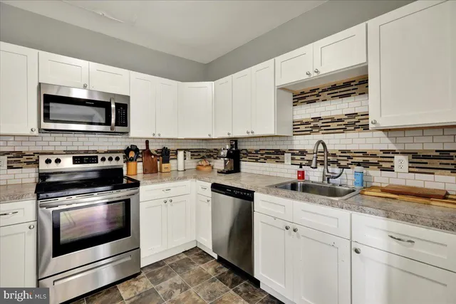 $319,900 | 105 South Park Road, Reading, PA 19610