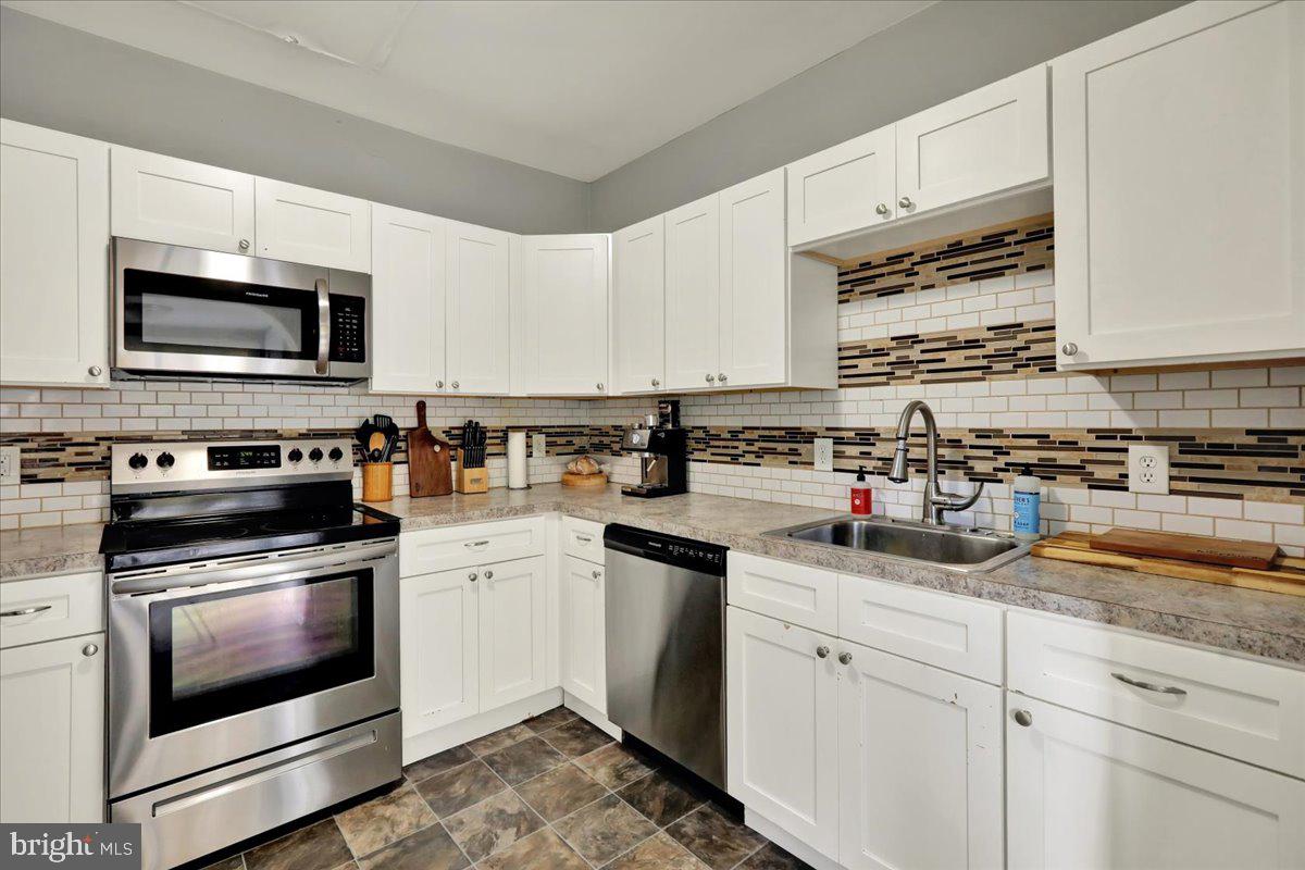 105 South Park Road Reading, PA 19610 - Photo 10 of 30