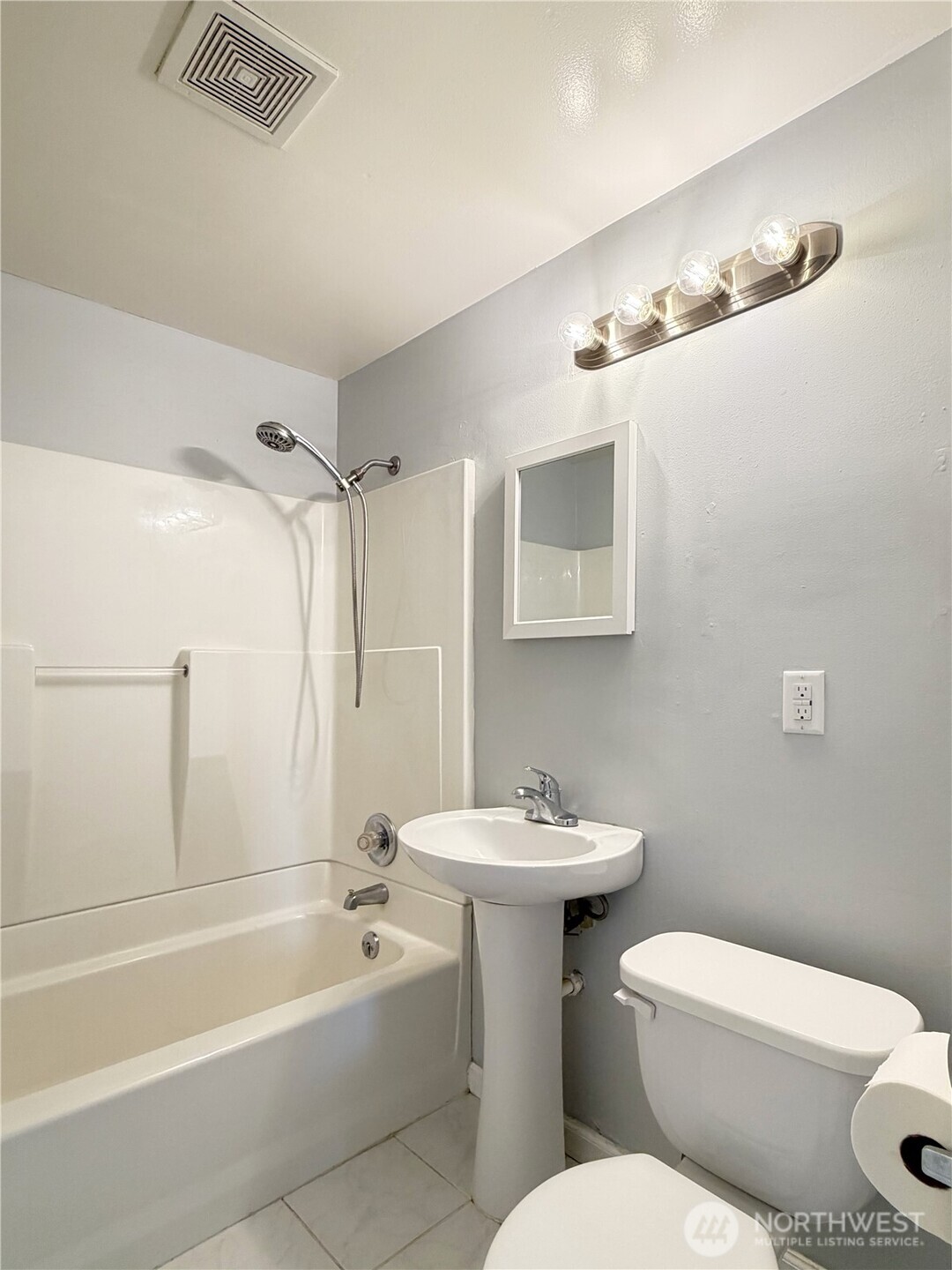 574 Bronson Way Northeast Renton, WA 98056 - Photo 22 of 30 Gallery Image 22