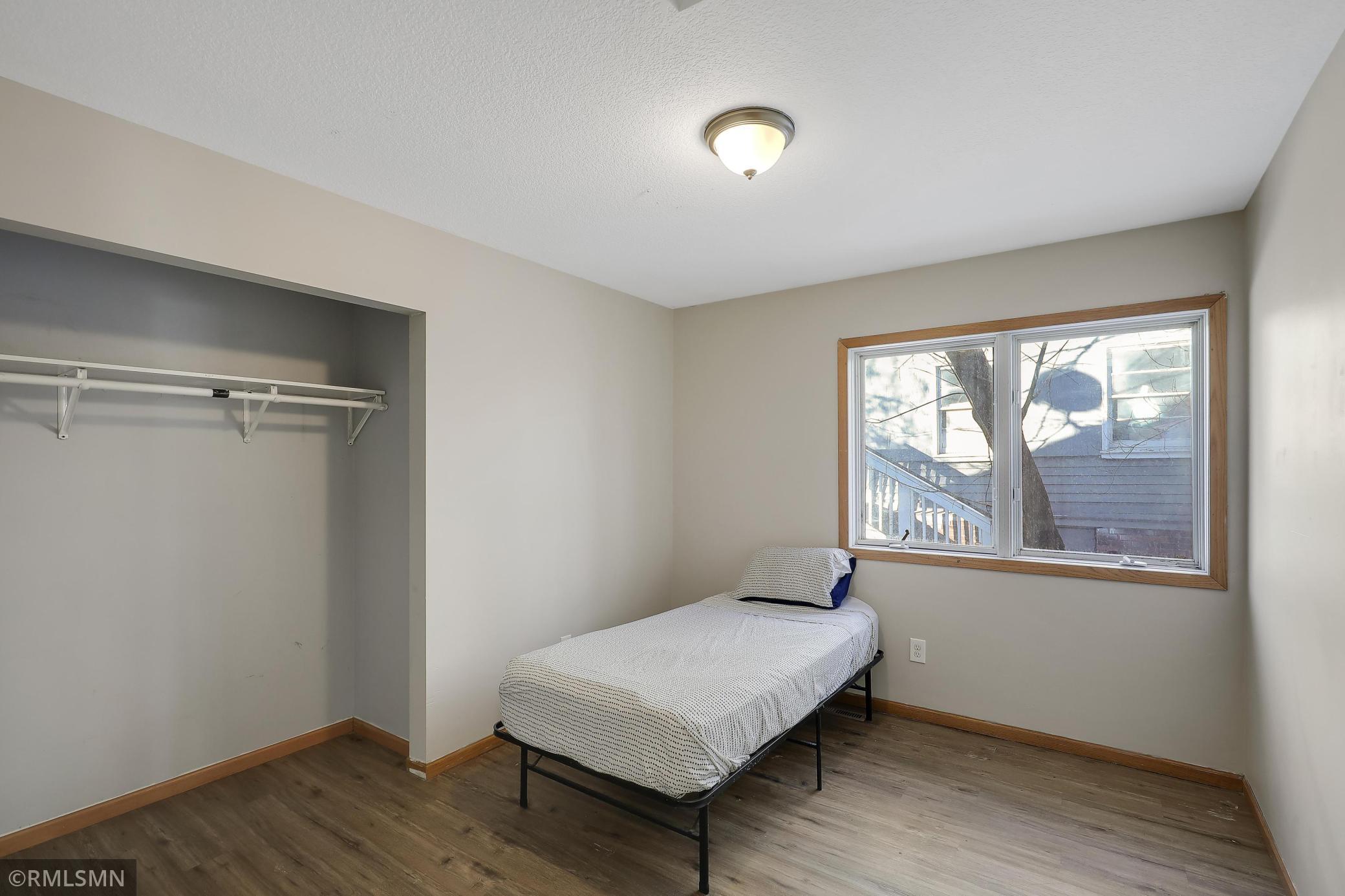 624 Cook Avenue St. Paul, MN 55130 - Photo 15 of 21